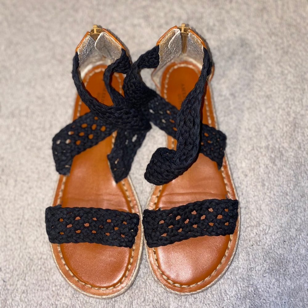 American Eagle Sandals